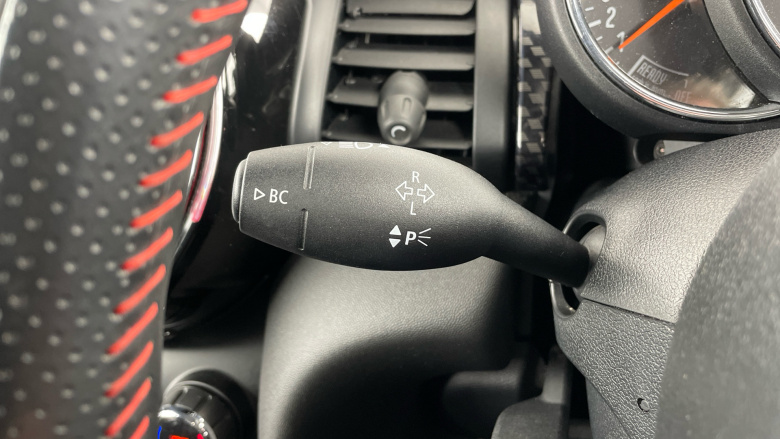 MINI Hatchback 2.0 Cooper S Sport II 3dr Auto [Comfort/Nav Pack] Petrol Hatchback